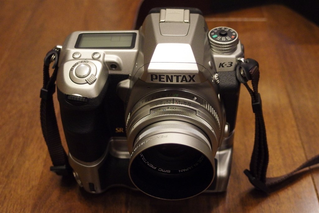 PENTAX K-3・レンズ・バッテリーグリップ セット これまで味わったことのないグリップの気持ちよさ。PENTAX K-3