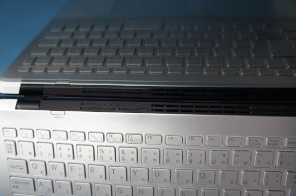 SONY VAIO Fit 15 SVF15A18CJSシルバー VAIO Fit 15/14 | “VAIO” | ソニー