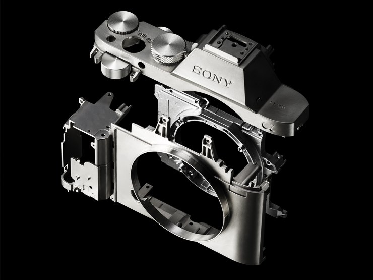 た*ろ様 SONY α7 II ミラーレスカメラ　ボディのみ 軽微な不具合あり た*ろ様 SONY α7 II ミラーレスカメラボディのみ 軽微な不具合あり