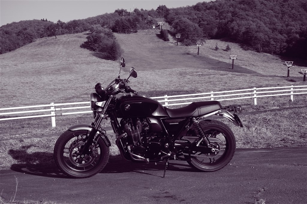 ブラックスタイルをモノクロで！』 ホンダ CB1100 のクチコミ