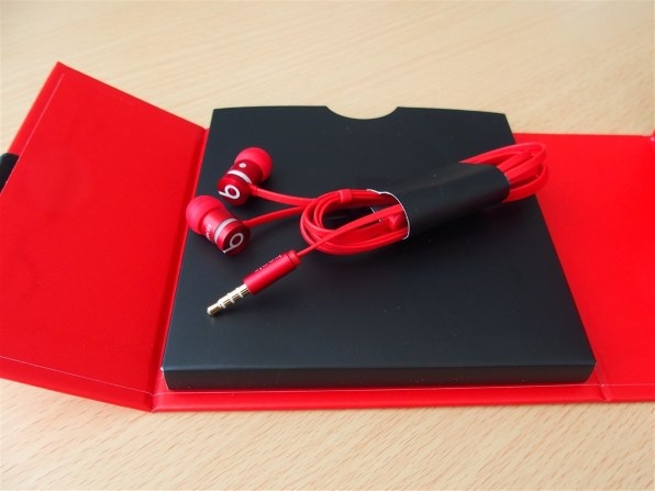 ビーツ・エレクトロニクス urbeats MK9Y2PA/B [シルバー]投稿画像