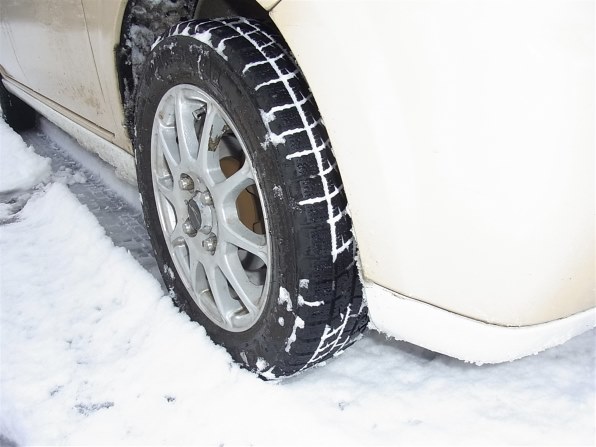 クムホ MARSHAL ICE KING KW21 215/45R17 91Q XLのクチコミ - 価格.com