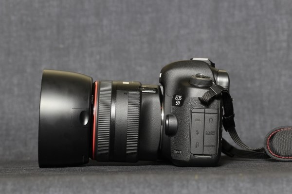 いやこのフード歪むし！皆さんどうやって置いてます？』 CANON EF85mm F1.2L II USM のクチコミ掲示板 - 価格.com