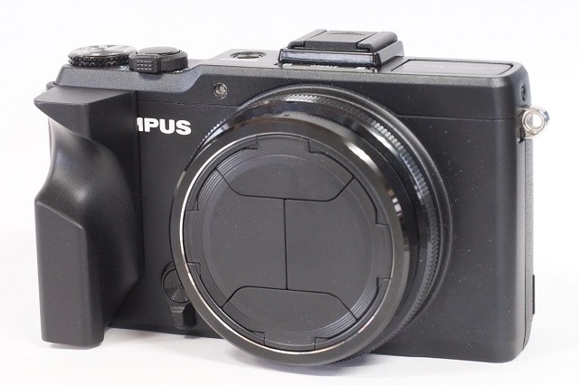 DIYで中型？グリップ』 オリンパス OLYMPUS STYLUS XZ-2 の