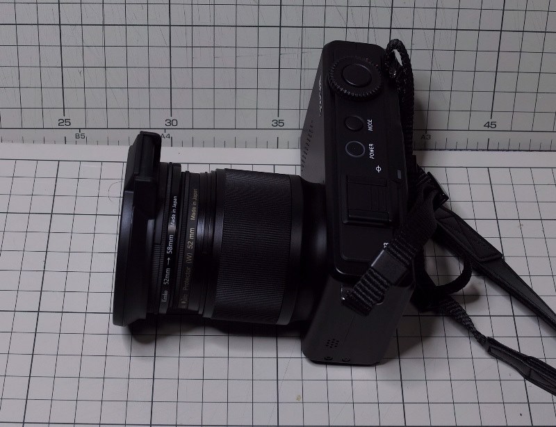 レンズキャップとフードの葛藤』 シグマ SIGMA DP3 Merrill のクチコミ