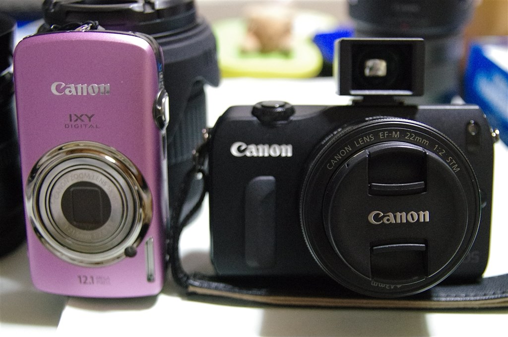 オススメ✨ Canon EOS Kiss X50 標準レンズセット 初心者 EOS キヤノン デジタル一眼 Canon Kiss X50 レンズキット レッド