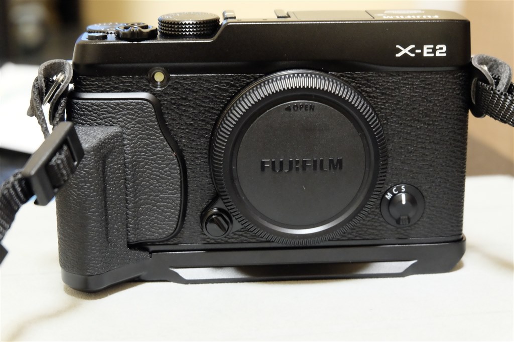 美品 FUJIFILM x-e2 純正グリップ付き