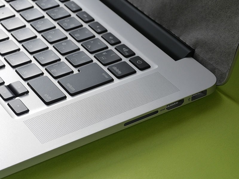 PCボンバーの「ノートPC しかっり梱包!! サービス」』 Apple MacBook 