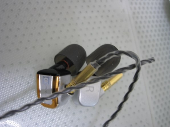 ULTRASONE earphone IQ 価格比較 - 価格.com