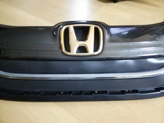 グリル塞ぎやっていますか?』 ホンダ フィット 2013年モデル の