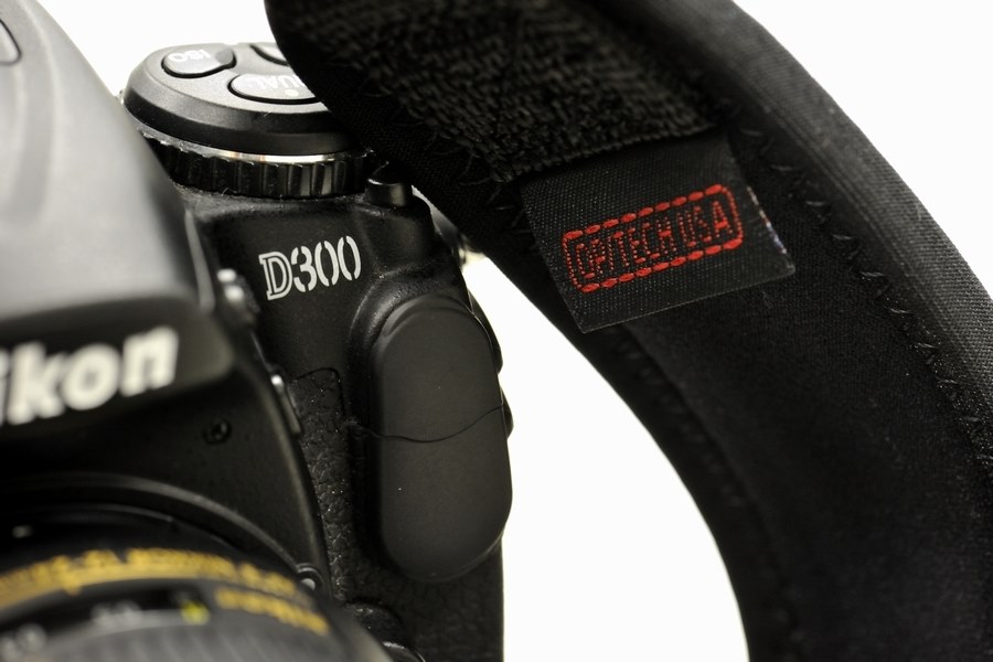 皆様がお使いのストラップについて教えて下さい』 ニコン D700