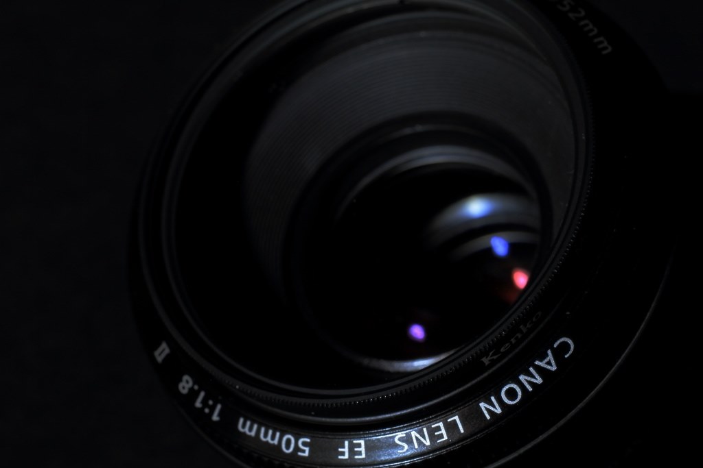 Canon EF 50mm F1.8 Ⅱ♪撮影の幅が広がる単焦点レンズ♪ EF50mm F1.8 II - キヤノンカメラミュージアム