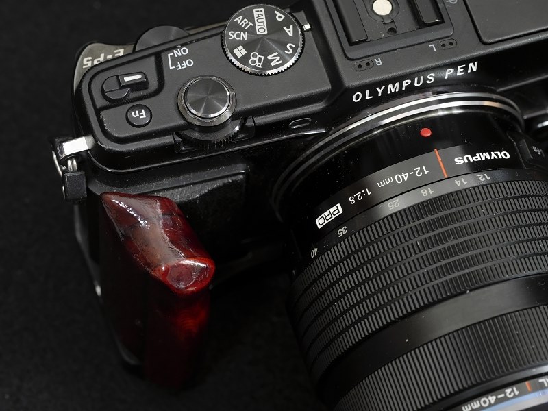 株）ユーエヌのE-P5専用グリップブラケット』 オリンパス OLYMPUS PEN