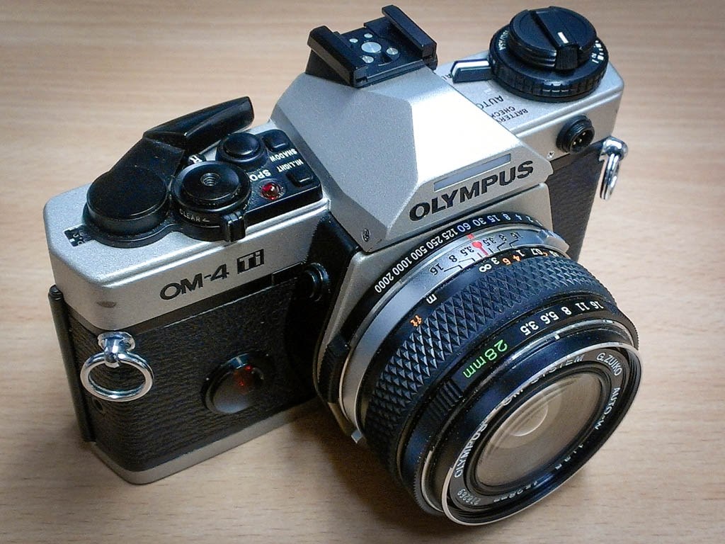 OLYMPUS OM-4Ti ボディ 50mm f2 マクロ レンズ