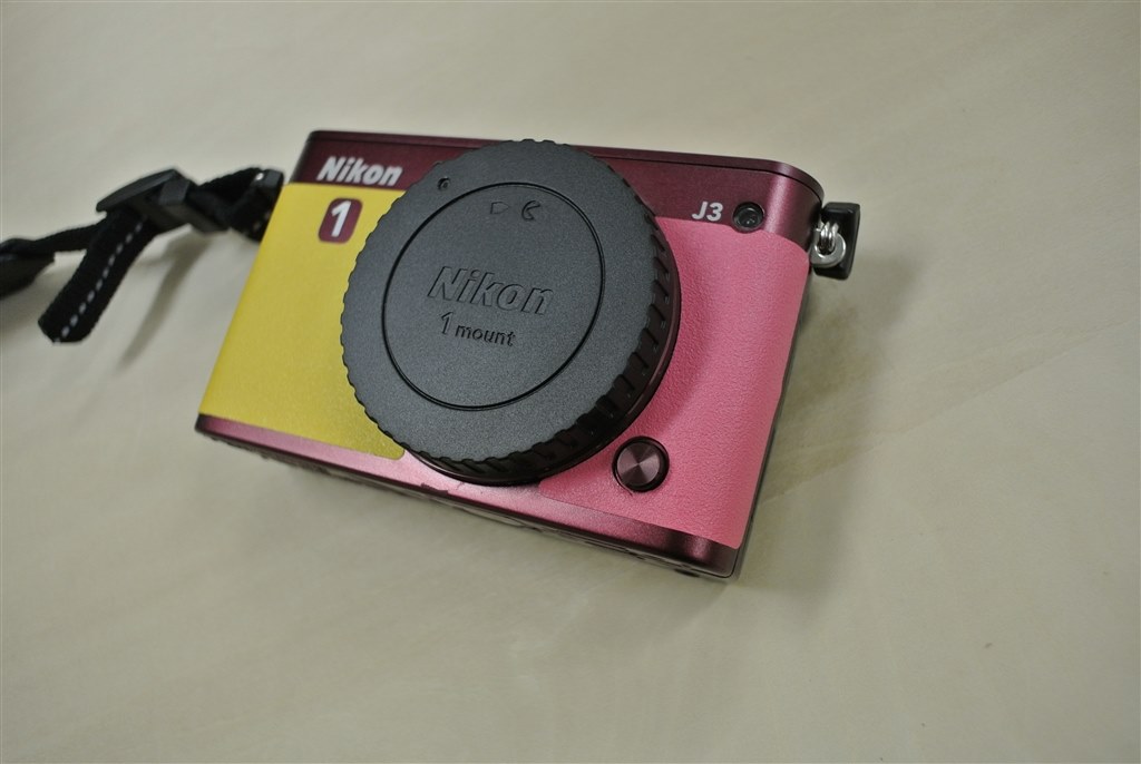 J3にも「張り革」』 ニコン Nikon 1 J3 標準ズームレンズキット
