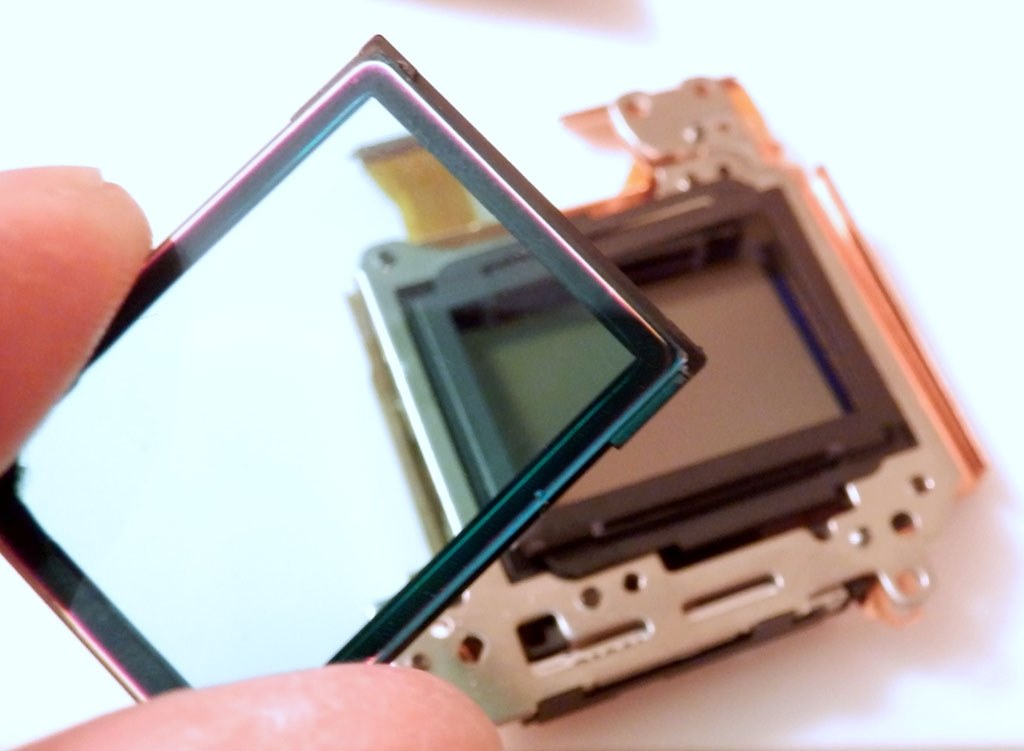 写り込むゴミを分解除去しました。』 SONY サイバーショット DSC 写り込むゴミを分解除去しました。』 SONY サイバーショット DSC