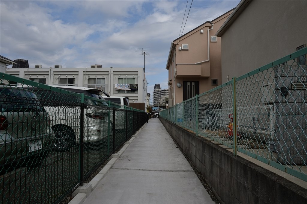 自然な描写で日常を残す Nikon Ai AF 24mm F2.8D Amazon | Nikon 単焦点レンズ Ai AF Nikkor 24mm f/2.8 フルサイズ対応