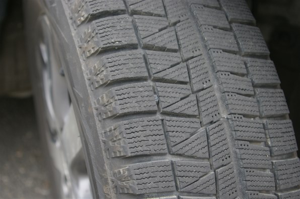 ブリヂストン BLIZZAK REVO GZ　165/65R13　4本　8～9分溝 BRIDGESTONE BLIZZAK REVO GZ：suzuki SWIFTsport 改造と改良 自己満足