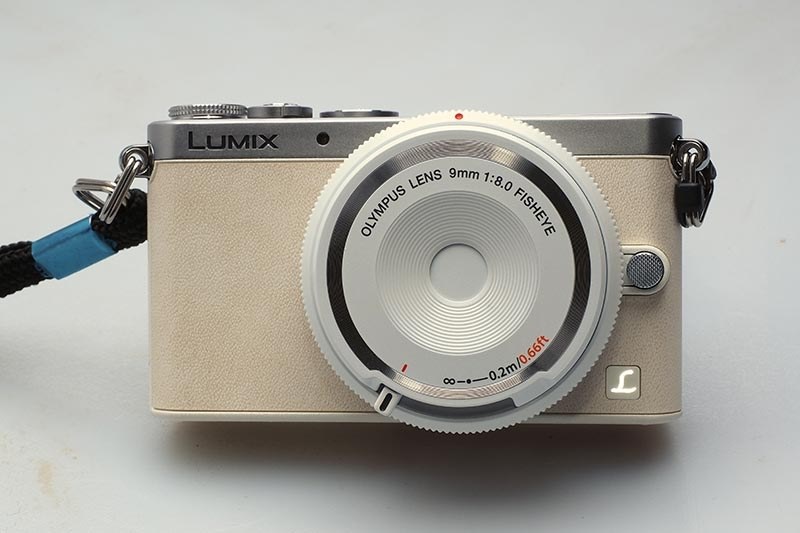 【新発売】パナソニック LUMIX GF5とオリンパス フィッシュアイボディキャップレンズ デジタルカメラ