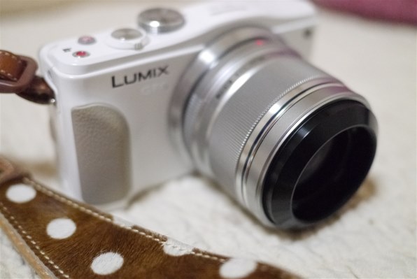 レンズフード』 オリンパス M.ZUIKO DIGITAL 25mm F1.8 [シルバー] の