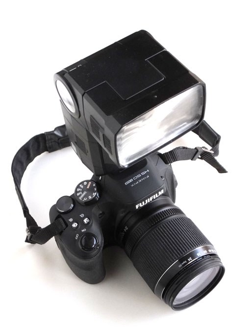 35mm判換算19.2～1700mmのカメラシステム完成』 富士フイルム FinePix