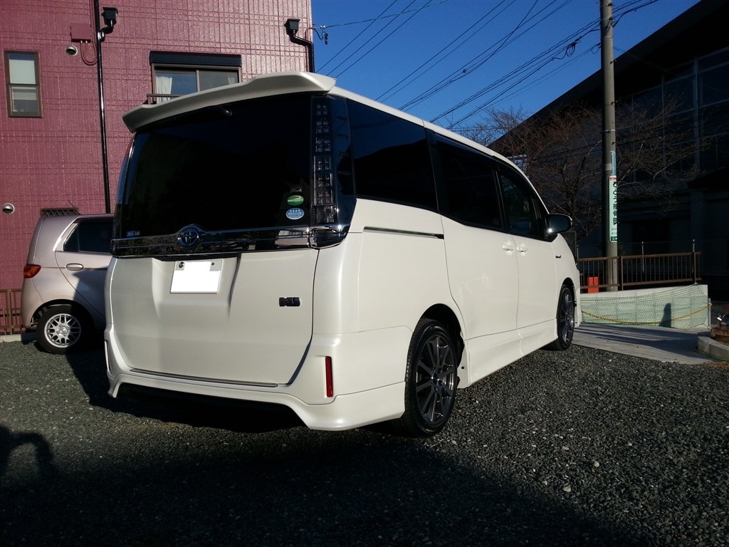 ｖｏｘｙハイブリッドｖ納車しました ｔｒｄエアロ トヨタ ヴォクシー 14年モデル のクチコミ掲示板 価格 Com