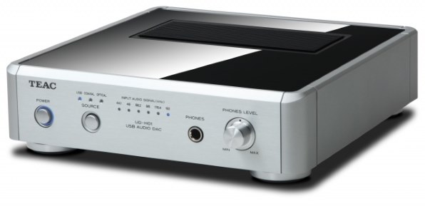 TEAC(ティアック） UD-501(S)シルバーUSBヘッドホンアンプDAC♪動作