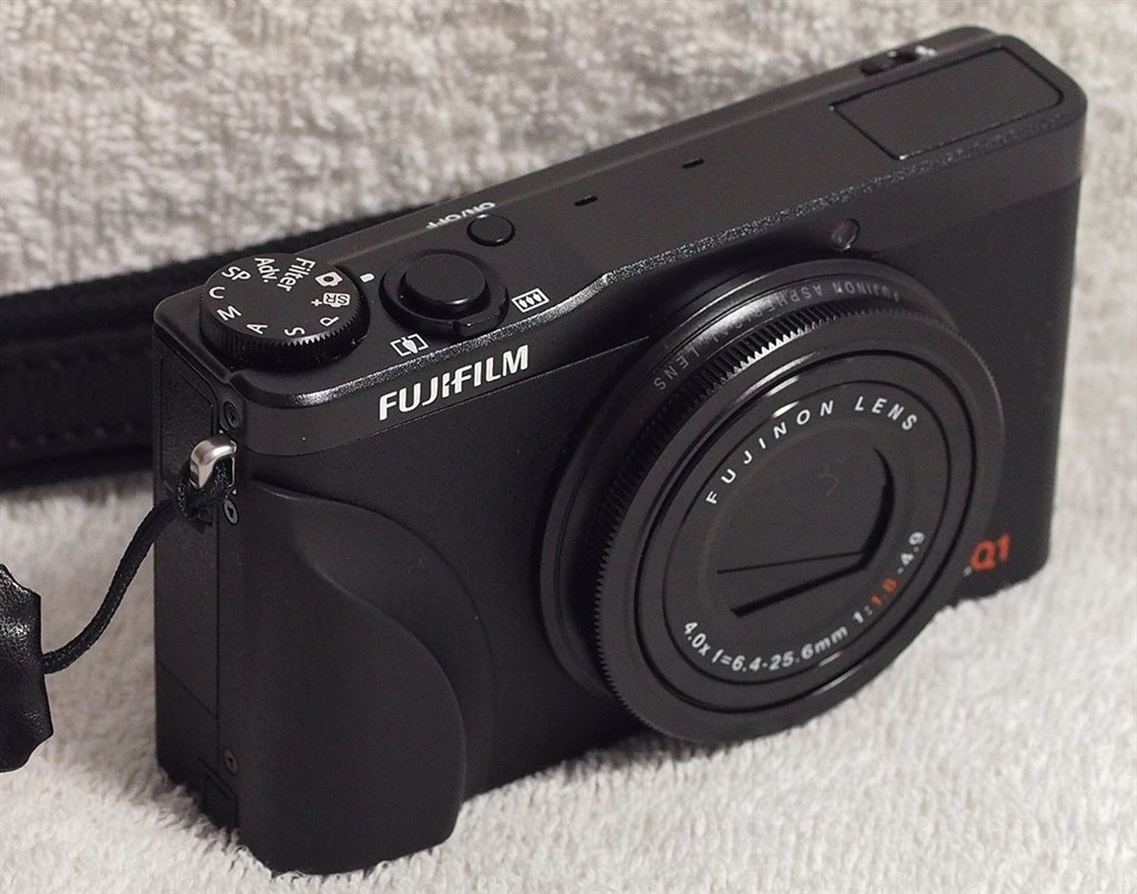 オリンパスE－PM1用のグリップを付けてみました』 富士フイルム