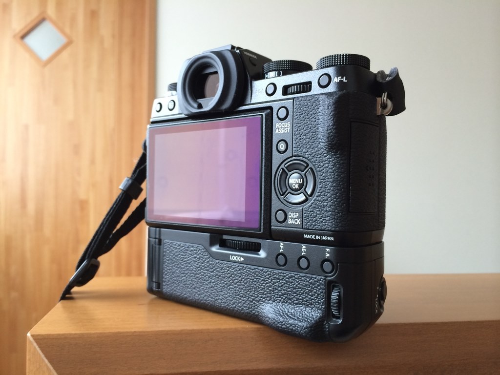 新しいグッズが出ますね！』 富士フイルム FUJIFILM X-T1 ボディ の