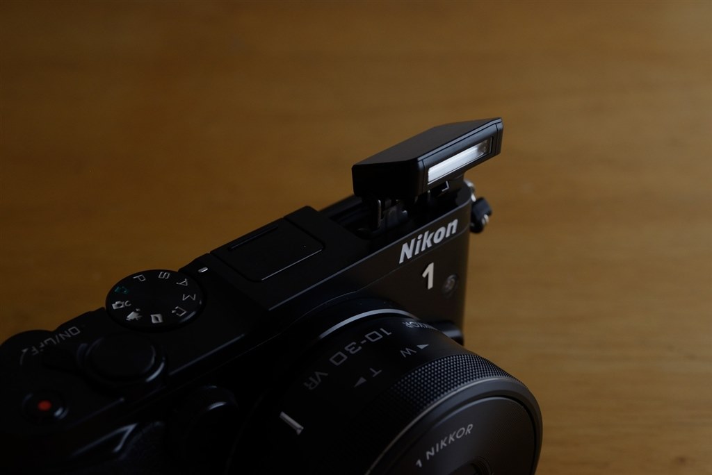 Nikon 1 V3 標準パワーズームレンズキット　美品 ニコン ニコンワン Nikon 1 V3 標準パワーズームレンズキット