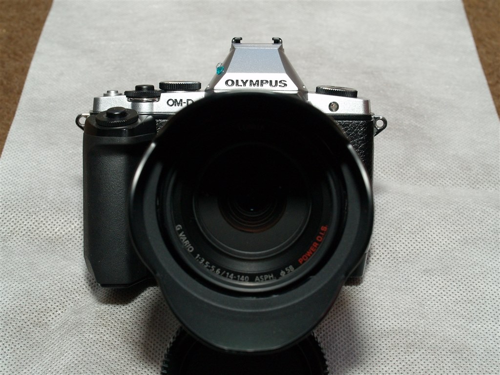 OLYMPUS OM-D E-M1/LUMIX 14-140レンズ - デジタルカメラ
