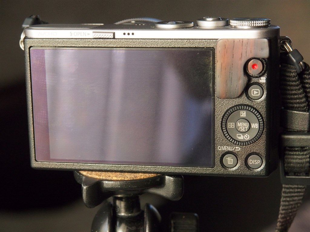 自作ウッドグリップと液晶誤タッチ防止』 パナソニック LUMIX DMC-GM1K