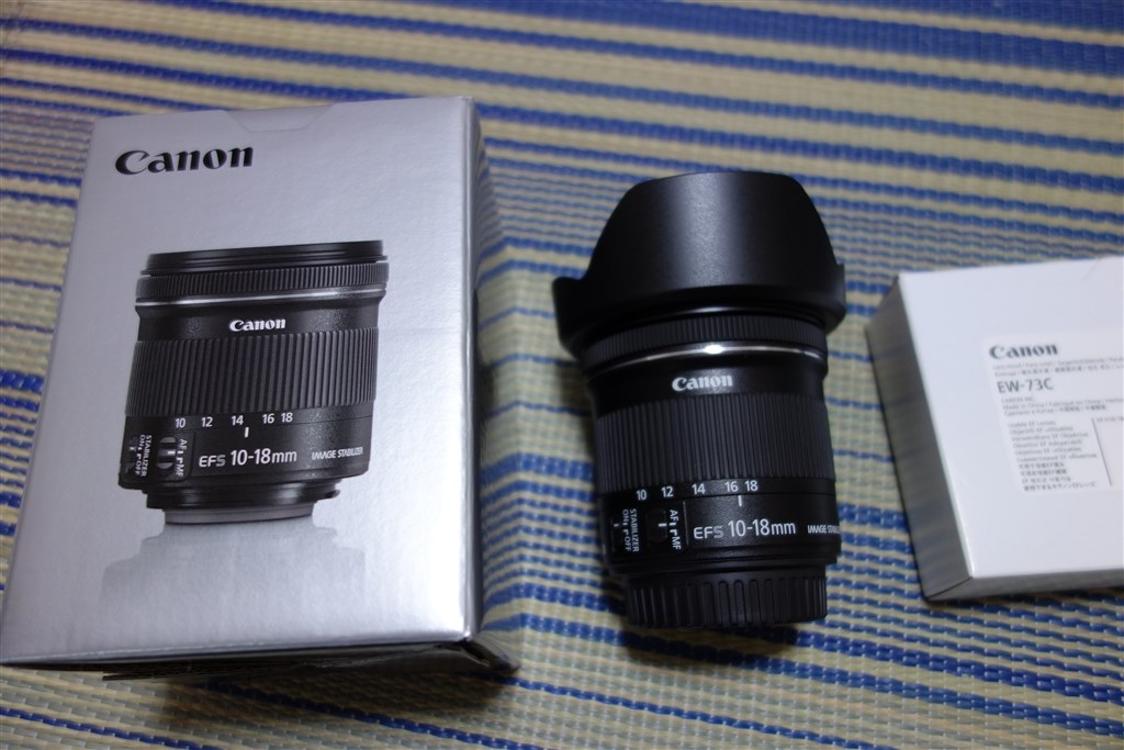 Canon EF-S10-18mm F4.5-5.6 IS STM 純正フード付