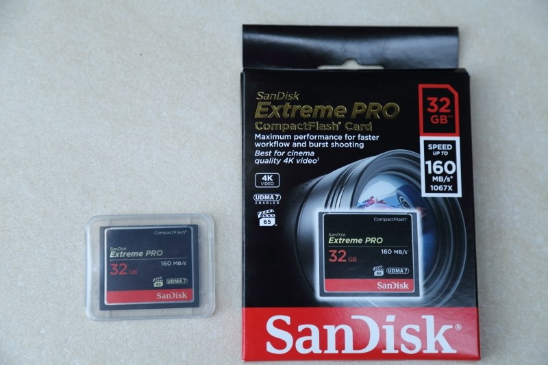 海外パッケージでも デザイン違いがありますか Sandisk Sdcfxps