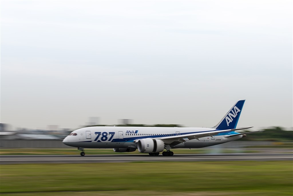 ta0719/11/52　　TAMRON 　SP 17－50㎜F/28　一眼レンズ ズバリ！タムロンとシグマどっちが良いと思いますか？』 TAMRON SP AF