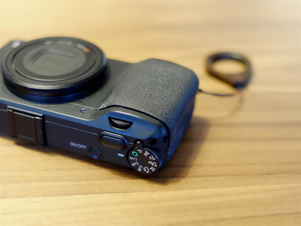 ラバーグリップを修理してもらいました！』 リコー RICOH GR の