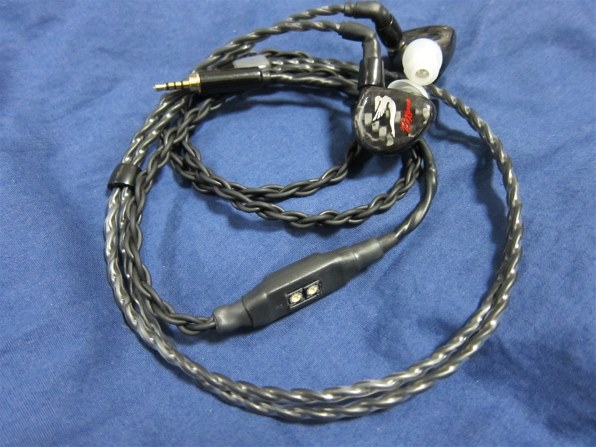 ヘッドフォン/イヤフォン i - JH AUDIO Roxanne universal fit ハイエンドイヤホン JH Audio ROXANNE Universal レビュー