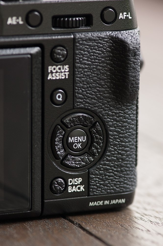 小さな工作。ボタンの押しやすさ向上』 富士フイルム FUJIFILM X-T1 F
