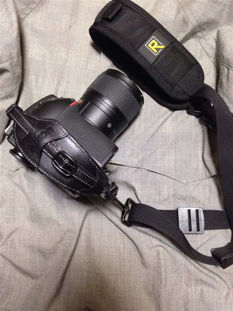 Nikon ニコン  D800 ボディ ストラップ付き Yahoo!オークション - 「ニコン ストラップ d800」の落札相場・落札価格