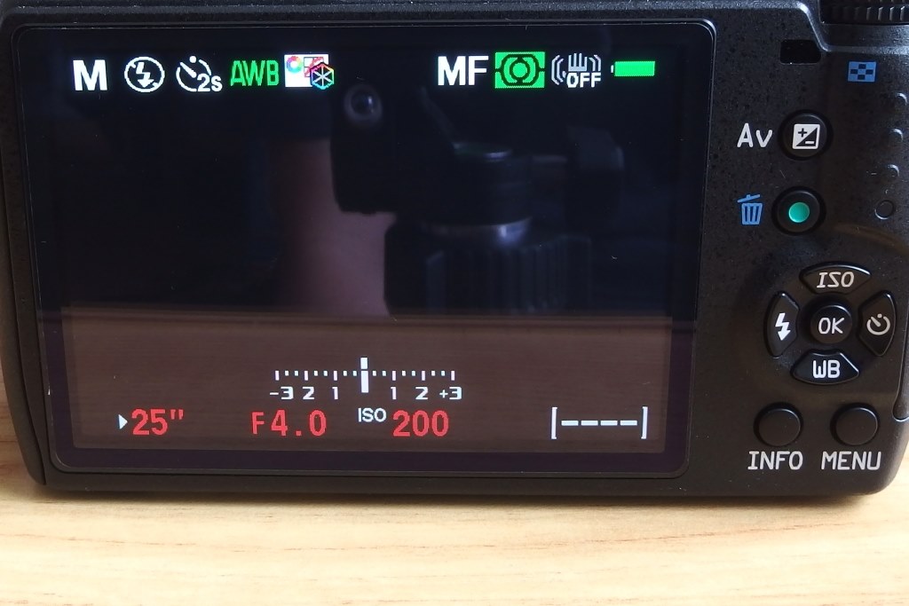 ペンタックス PENTAX Q10 (シャッター回数639回） バルブ撮影について