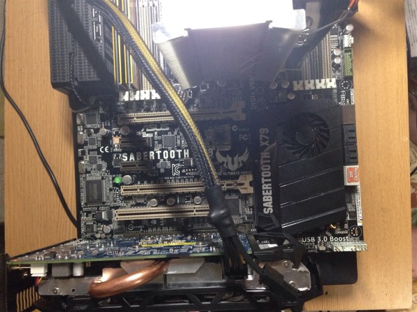 ASUS SABERTOOTH X79 価格比較 - 価格.com