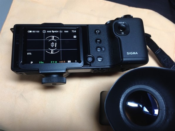 ビューファインダーつけると結構いい感じな件』 シグマ SIGMA dp2