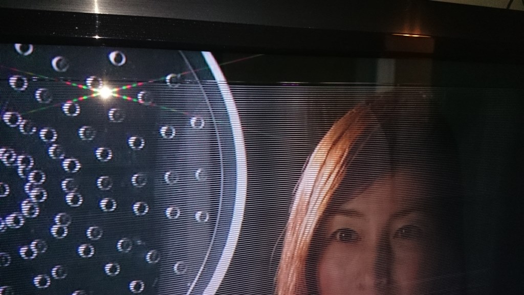 5秒間隔で発生する横線のノイズ』 東芝 LED REGZA 42Z1 [42