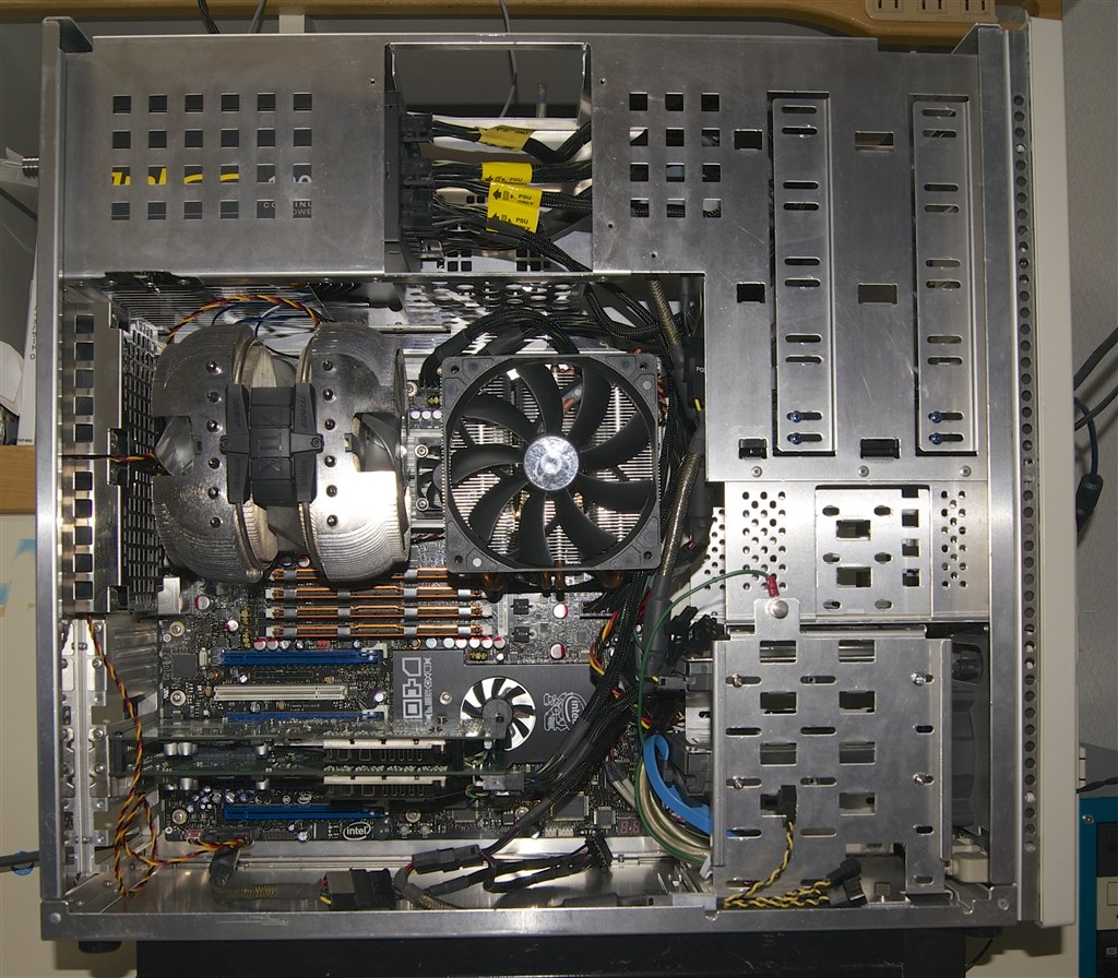 この電源に買い替えようと思っています。』 ENERMAX MAXREVO