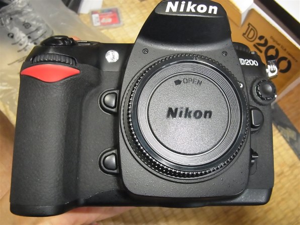 Amazon | Nikon デジタル一眼レフカメラ D200 ボディ本体