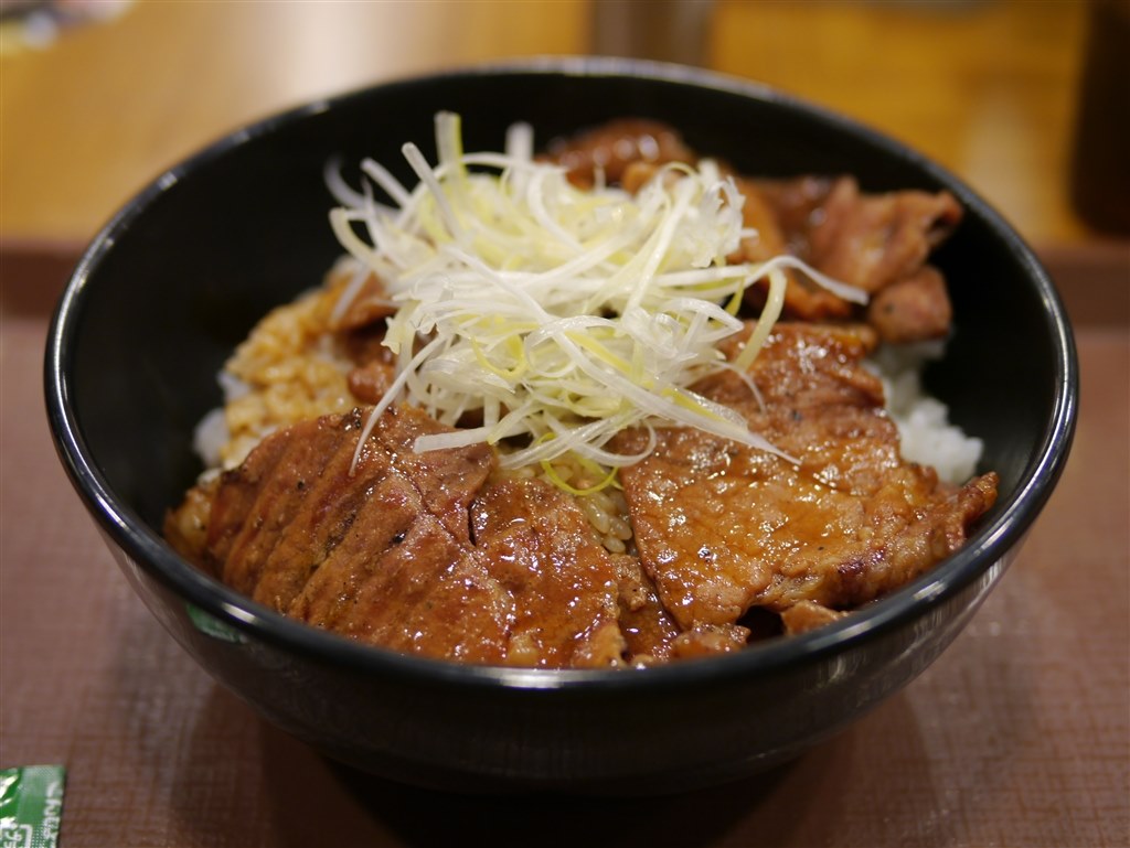 チープな料理が無駄に美味そうになるw パナソニック Leica Dg Summilux 25mm F1 4 Asph H X025 のクチコミ掲示板 価格 Com