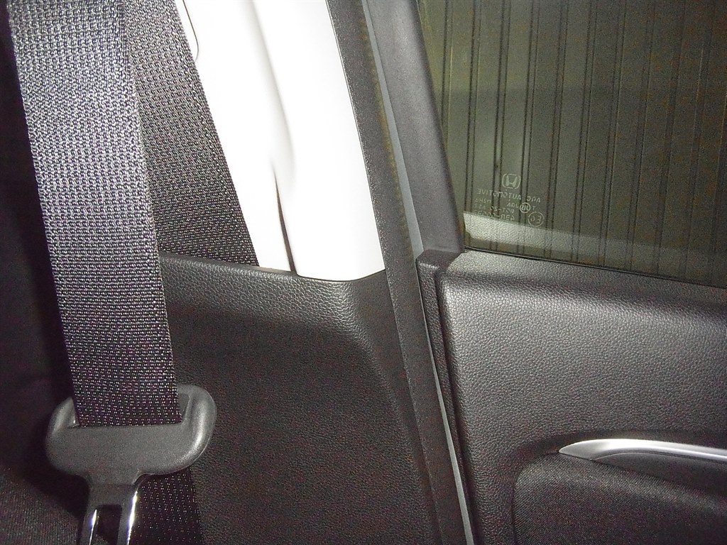 車内左側ビビリ音 ホンダ フィット ハイブリッド 13年モデル のクチコミ掲示板 価格 Com