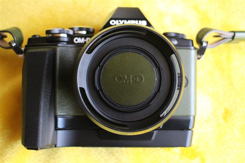 フードを付けてみました』 オリンパス M.ZUIKO DIGITAL ED 14 フードを付けてみました』 オリンパス M.ZUIKO DIGITAL ED 14