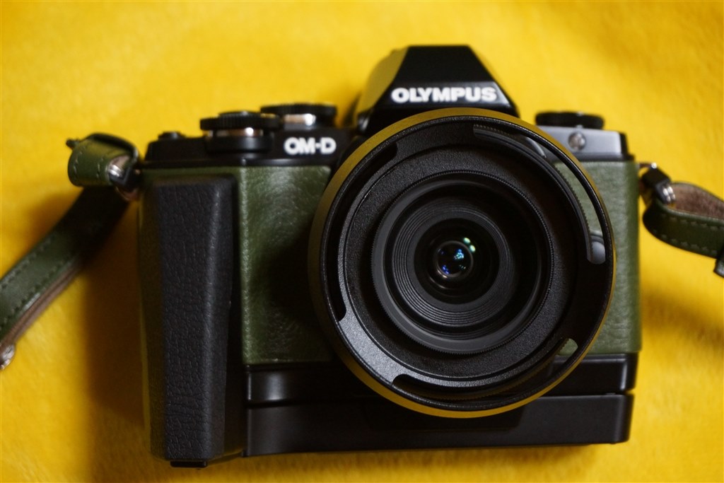 フードを付けてみました』 オリンパス M.ZUIKO DIGITAL ED 14-42mm F3