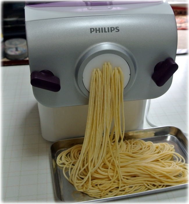 NH050239 PHILIPS フィリップス ヌードルメーカー HR2365/01 家庭用製麺機  パスタ(その他)｜売買されたオークション情報、yahooの商品情報をアーカイブ公開 - オークファン その他